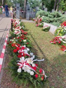 Chwała Bohaterom. Wieczna pamięć poległym, zdjęcie 3 z 27