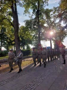 Chwała Bohaterom. Wieczna pamięć poległym, zdjęcie 15 z 27