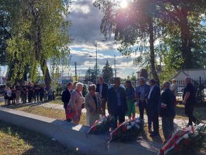 Winniśmy IM wdzięczność i pamięć, zdjęcie 3 z 27