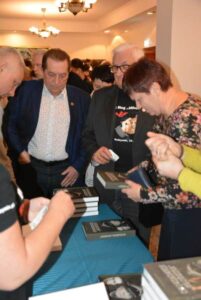 "Opowiadanie Młodzika"- promocja książki, zdjęcie 15 z 17