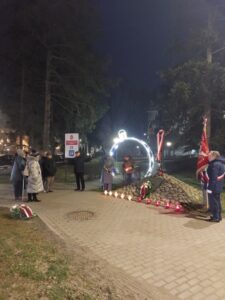Zapłonęły znicze, zdjęcie 2 z 12