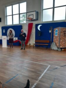 Obchody 83. rocznicy AK w szkole w Starych Załubicach, zdjęcie 3 z 10