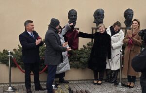 Zygmunt Krasiński na skwerze Czterech wieszczów, zdjęcie 24 z 30