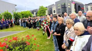 Wycieczka historyczno - patriotyczna, zdjęcie 1 z 15