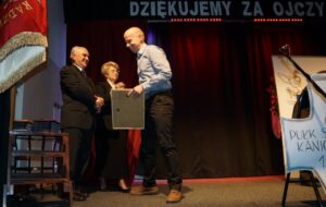 Dziękujemy za Ojczyznę Panie Komendancie!, zdjęcie 8 z 50
