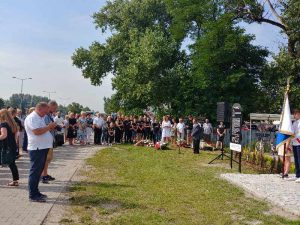 Mieszkańcy Słupna upamiętnili swojego bohatera, zdjęcie 9 z 23