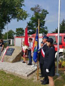 Mieszkańcy Słupna upamiętnili swojego bohatera, zdjęcie 11 z 23
