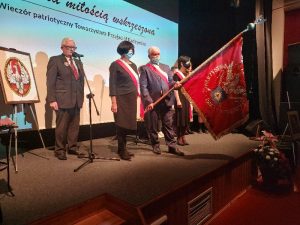 Polska miłością wskrzeszona, zdjęcie 3 z 17
